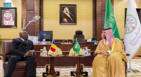 نائب وزير الدفاع السعودي يلتقي وزير الدفاع التشادي
