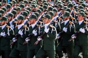 مقتل ضابطين بالحرس الإيراني في ظروف غامضة