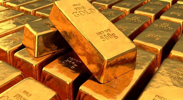 تراجع أسعار الذهب بعد ارتفاعها إلى أعلى مستوى منذ شهر