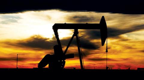 النفط يحوم حول 120 دولاراً بعد اتفاق «أوبك بلس»