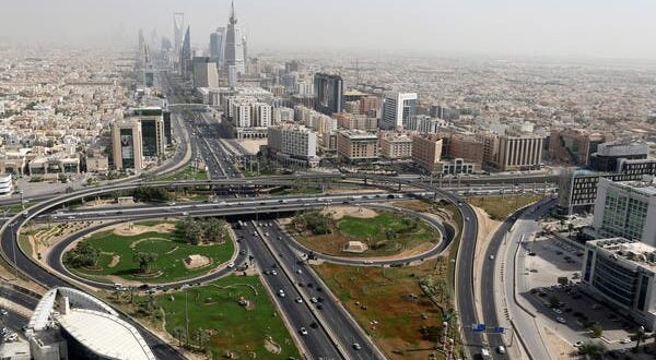 السوق العقارية في السعودية تسجل انخفاضا في صفقاتها الأسبوعية 29.9%