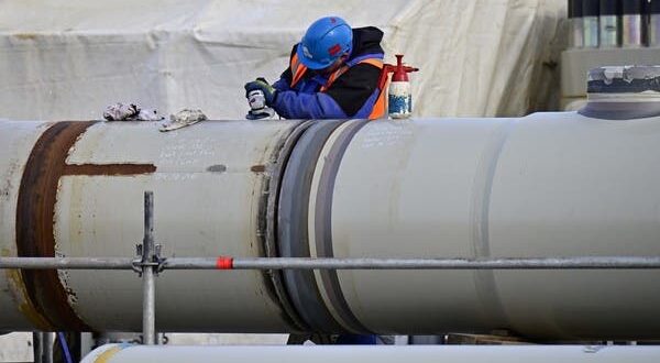غازبروم الروسية تخفض ضخ الغاز إلى أوروبا عبر خط نورد ستريم بنحو الثلثين