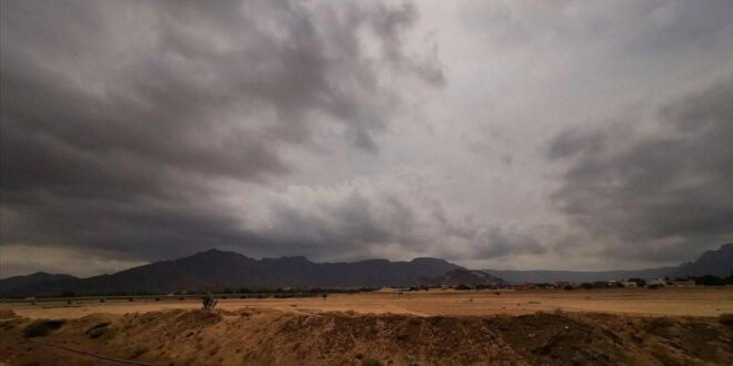 سحب رعدية على 3 مناطق وعوالق ترابية شمالا