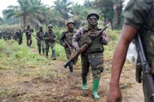 مسلحون يقتلون 12 في هجوم على قرية بشرق الكونجو