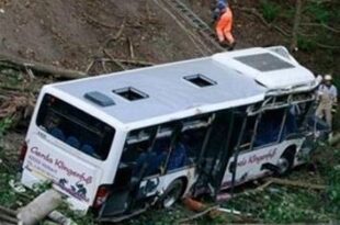 مقتل 22 شخصا على الاقل بعد سقوط حافلة في ممر جبلي في الهند