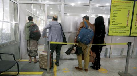 لجنة حوثية تتجسس على المسافرين في صنعاء