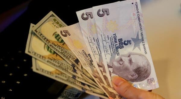 الليرة التركية تنخفض 1% أمام الدولار مواصلة الخسائر لليوم السابع