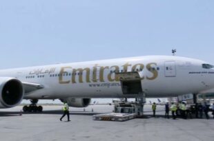 "طيران الإمارات" للعربية: طلب مطار "هيثرو" تقليص الرحلات "غير معقول"