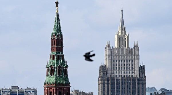 الكرملين: العقوبات ضد روسيا تعقد عمل خط أنابيب "نورد ستريم 1"