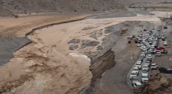 الإمارات: سلامة الأشخاص والممتلكات بمناطق السيول أولويتنا