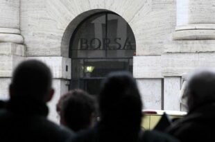 البورصة الإيطالية تتراجع 2.5% بعد إعلان استقالة حكومة دراغي