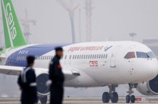 هل تكسر هيمنة "بوينغ" و"إيرباص"؟.. أول طائرة صينية تستعد للإقلاع