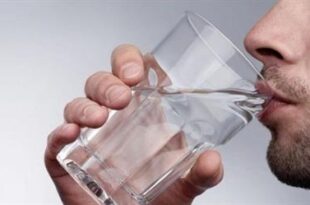 استشاري: 6 حالات تؤثر على تحديد كمية الماء التي يحتاجها الجسم يوميًا