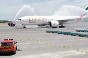 الإمارات للشحن الجوي تتسلم طائرة جديدة