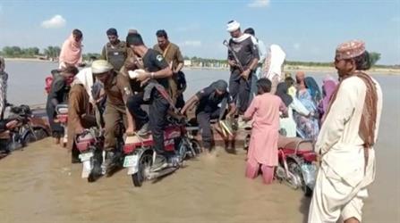 باكستان: مصرع 18 امرأة في غرق مركب نهري خلال حفل زفاف