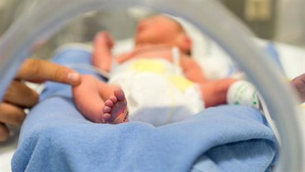 دراسة جديدة: الأطفال المولودون قيصرياً قد يصابون بأمراض القلب والسمنة