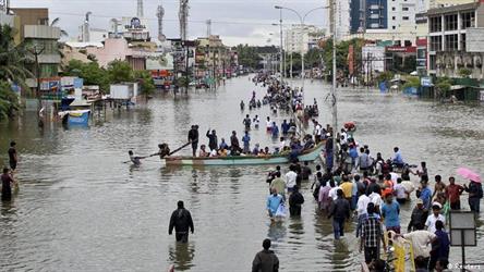 حصيلة الفيضانات في باكستان ترتفع إلى 1061 قتيلا
