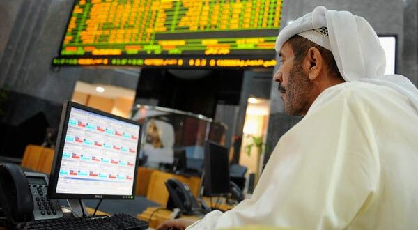 أسواق الخليج تغلق منخفضة بضغط من النفط ومخاوف الركود العالمي