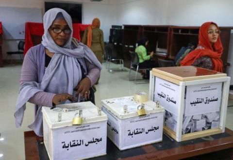 انتخاب أول نقيب للصحافيين السودانيين منذ 1989