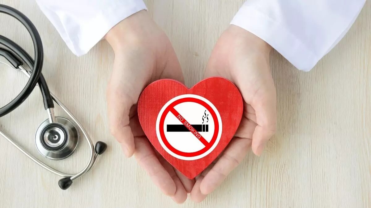 للتدخين آثار ضارة على قلب الإنسان
