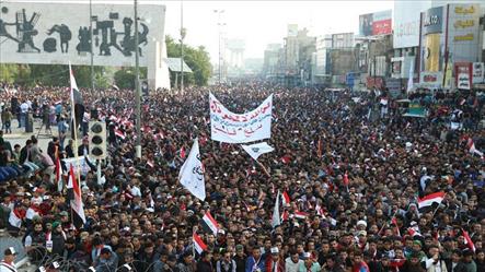 مقـتل 20 متظاهراً في المنطقة الخضراء ببغداد.. والحكومة العراقية تعلن تعطيل الدوام الرسمي يوم الثلاثاء