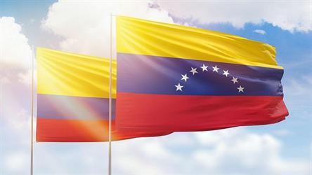 فنزويلا وكولومبيا تعيدان علاقاتهما الدبلوماسية المقطوعة منذ ثلاث سنوات
