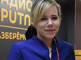 تشييع جنازة ابنة "ألكسندر دوغين".. وروسيا تتهم أوكرانية باغتيالها (فيديو)