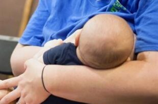 "الغذاء والدواء": الرضاعة الطبيعية للطفل في أول ساعة من الولادة تحميه من هذه الأمراض