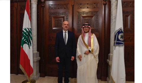 السعودية تطالب لبنان بضبط وتسليم مواطن هدد سفارتها في بيروت