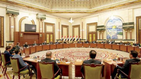 الكاظمي يجمع القوى السياسية العراقية على مائدة حوار بغياب الصدريين