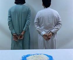 القبض على مقيمين بحوزتهما مادة "الشبو" المخدر في جدة