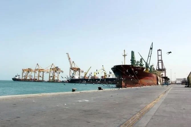 الهدنة الإنسانية في اليمن سمحت لشحنات النفط بدخول ميناء الحديدة