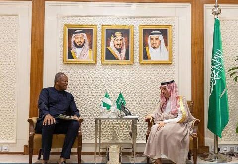 وزير الخارجية السعودي يلتقي نظيره النيجيري ويعقدان اجتماع لجنة التشاور السياسي