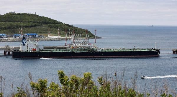 روسيا أنشأت أسطولاً "سرياً" من ناقلات النفط للتهرب من العقوبات