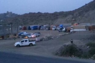 الحوثي يبتز المسافرين اليمنيين وينهب سياراتهم