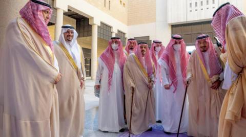 خادم الحرمين الشريفين يزور إمارة الرياض وقصر المصمك
