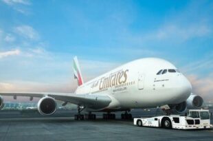 "طيران الإمارات" تتحول لتحقيق أرباح 4.2 مليار درهم في النصف الأول