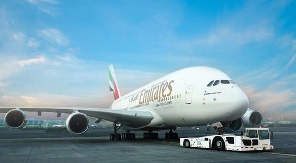 "طيران الإمارات" تتحول لتحقيق أرباح 4.2 مليار درهم في النصف الأول