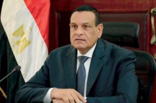 مصر: شرط الموافقة الأمنية على أنشطة تجارية يثير لغطاً
