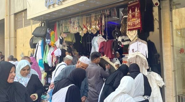 مكة: موسم تجاري نشط.. «العمرة» تنعش الأسواق
