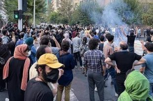 إيران تحت مقصلة التنديد والعقوبات بعد إصدار أحكام إعدام جديدة ضد محتجين