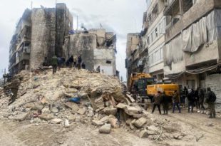 مئات العائلات السورية لا تزال تحت أنقاض الزلزال