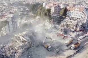 بعد زلزال تركيا المدمّر.. "أردوغان" يعد ببناء 200 ألف مسكن