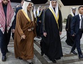 وزير الخارجية يصل إلى الكويت في زيارة رسمية