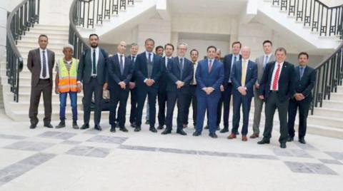 اليمن يحض البعثات الدبلوماسية الأجنبية على استئناف أعمالها في عدن