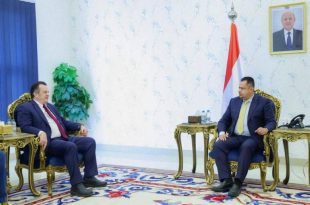 رئيس الوزراء اليمني يطالب بسرعة تنفيذ خطة تفريغ خزان «صافر» النفطي