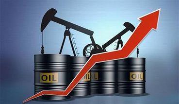 بعد "15 شهراً".. النفط ينهي تراجعاً مفاجئاً ويسجل "ارتفاع 1%"