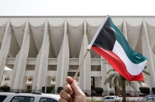 الديمقراطية في الكويت