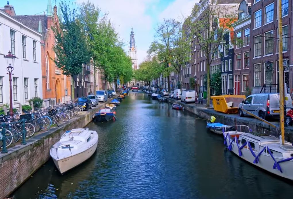 الممرات المائية في هولندا